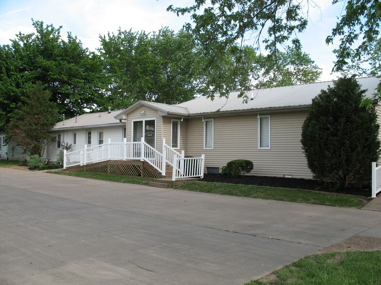 100 E Outer Rd, Scott City, MO for sale - Building Photo - Image 1 of 1