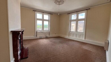 1 Market Pl, Barnard Castle for lease Interior Photo- Image 1 of 4