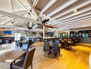 49 North Parade, Falmouth for lease Interior Photo- Image 2 of 7