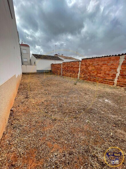 Land in Arcas, Cuenca for sale - Building Photo - Image 2 of 3