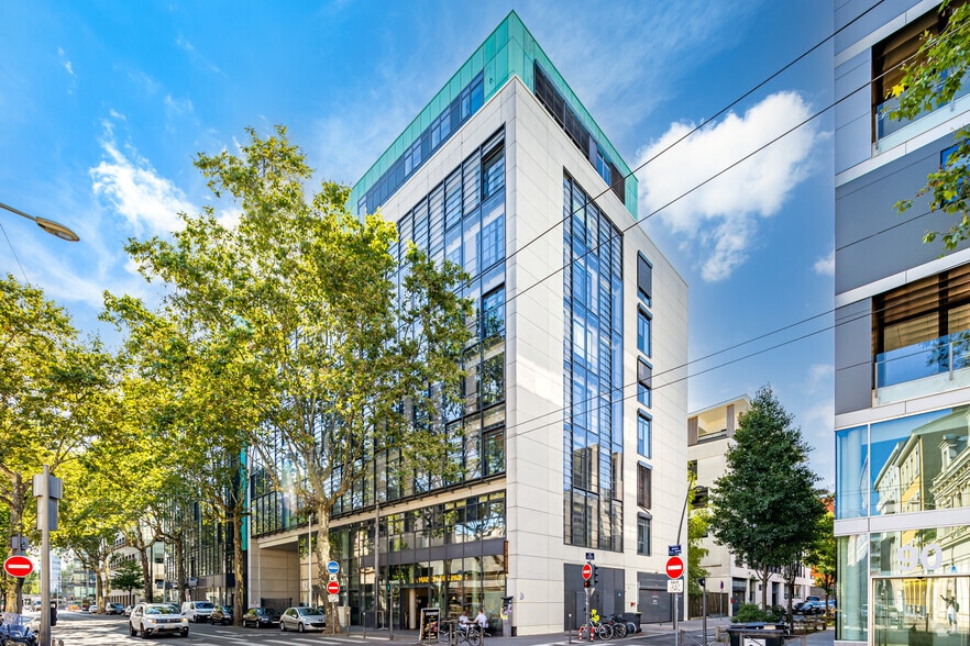 Office in Lyon for lease - Primary Photo - Image 1 of 2