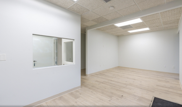 1000 Park Centre Blvd, Miami, FL for lease Interior Photo- Image 2 of 4