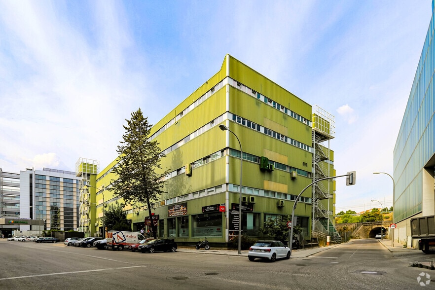 Calle Tomás Redondo, 3, Madrid, Madrid for lease - Building Photo - Image 2 of 4