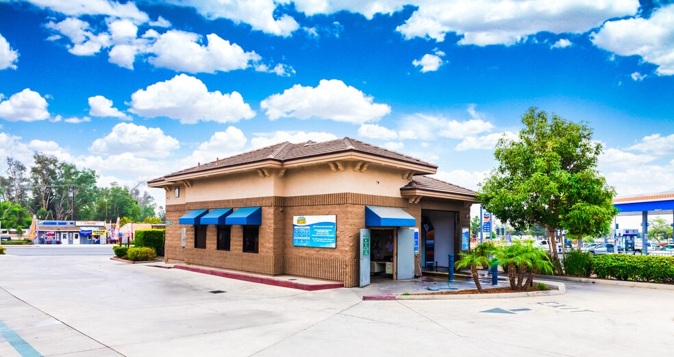 8675 Limonite Ave, Jurupa Valley, CA for sale - Building Photo - Image 3 of 18