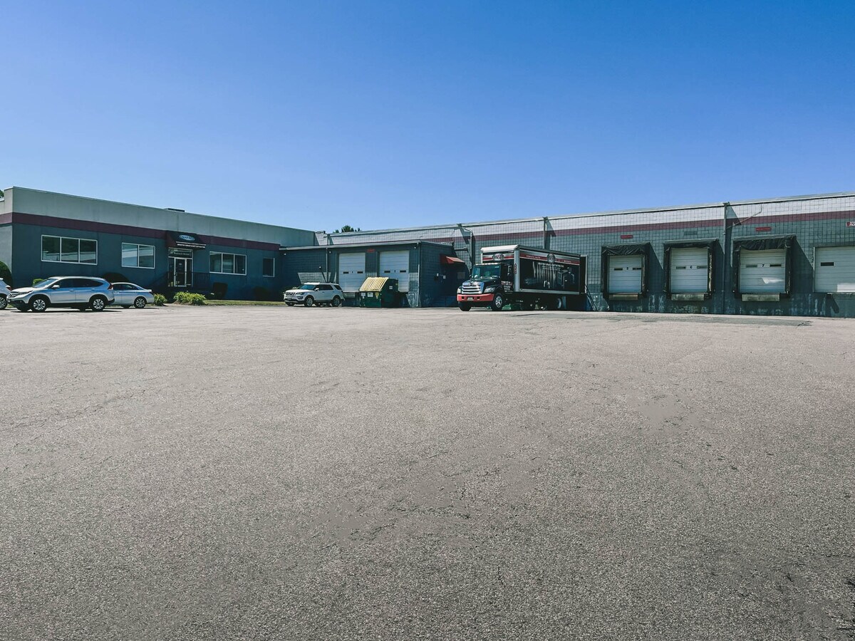 54 Bodwell St, Avon, MA 02322