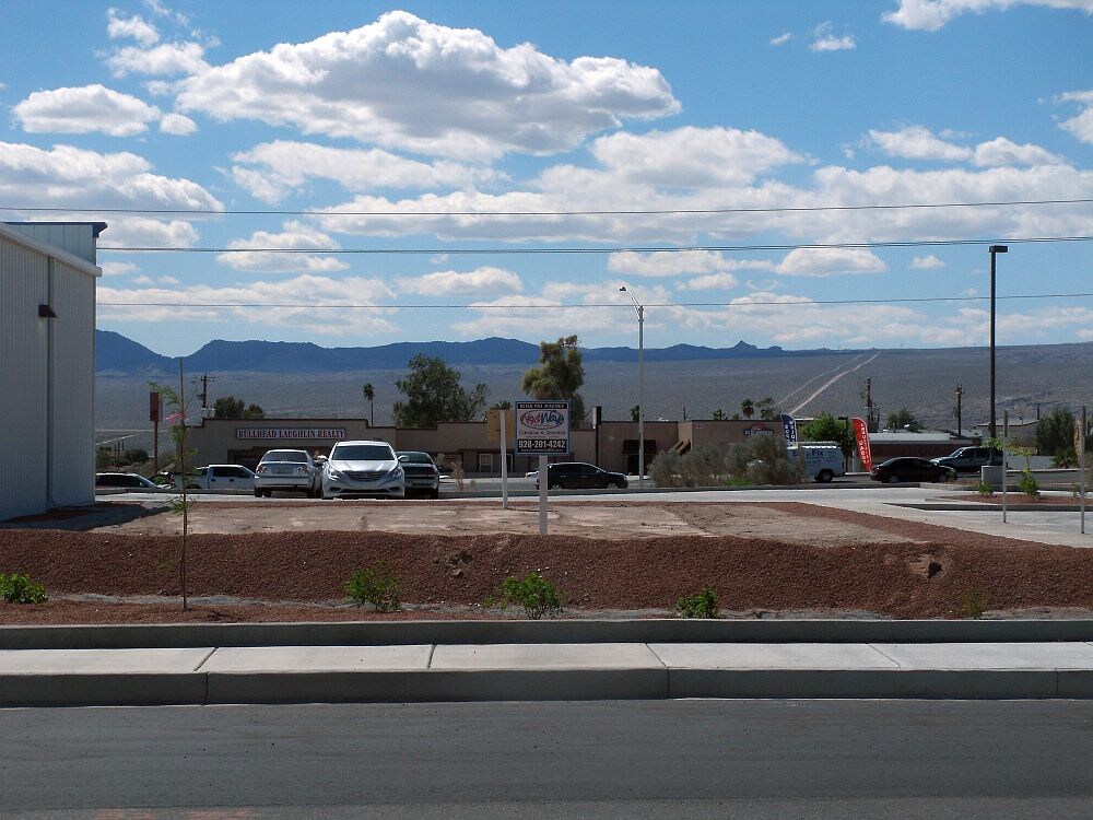 27472751 Miracle Mile, Bullhead City, AZ 86442 2747 Miracle Mile