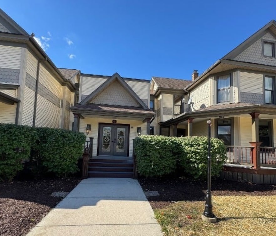 121 N Washington St, Naperville, IL for lease Interior Photo- Image 1 of 15