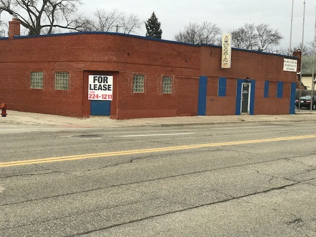 1005 E 11 Mile Rd, Royal Oak, MI for lease - Building Photo - Image 1 of 3