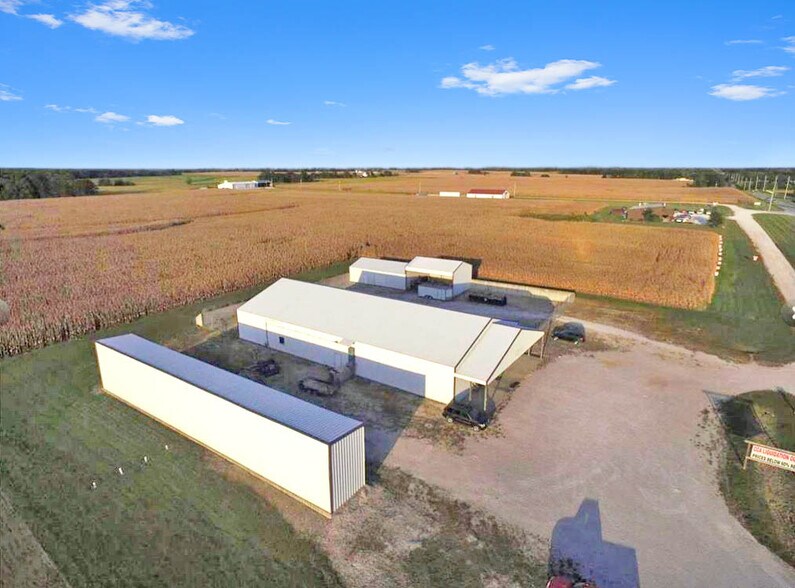 31 Farm Ln, Hawk Point, MO for sale - Primary Photo - Image 1 of 1