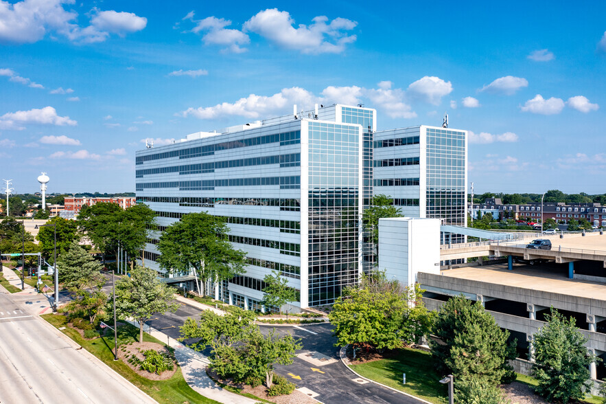 1111 W 22nd St, Oak Brook, IL for lease - Building Photo - Image 1 of 12