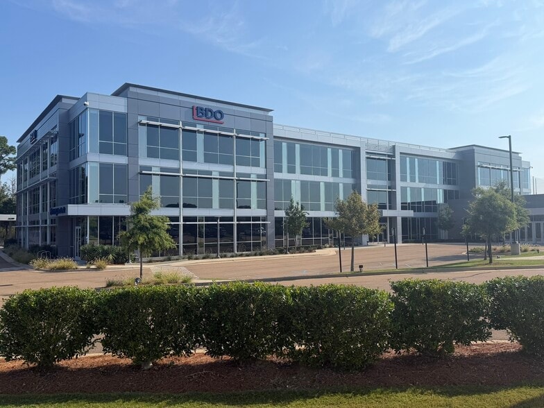 661 Sunnybrook Rd, Ridgeland, MS for lease - Building Photo - Image 1 of 11