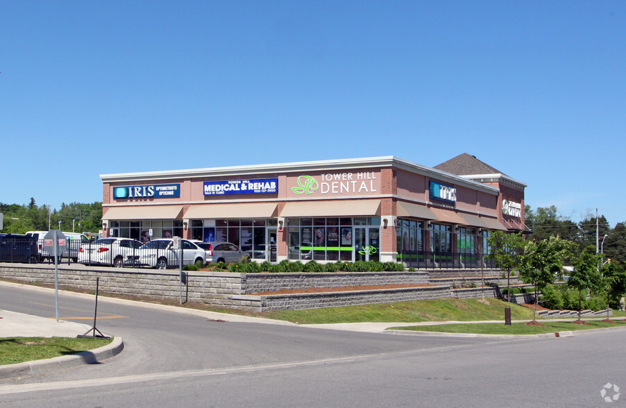 114 Tower Hill Rd, Richmond Hill, ON for lease - Building Photo - Image 3 of 3