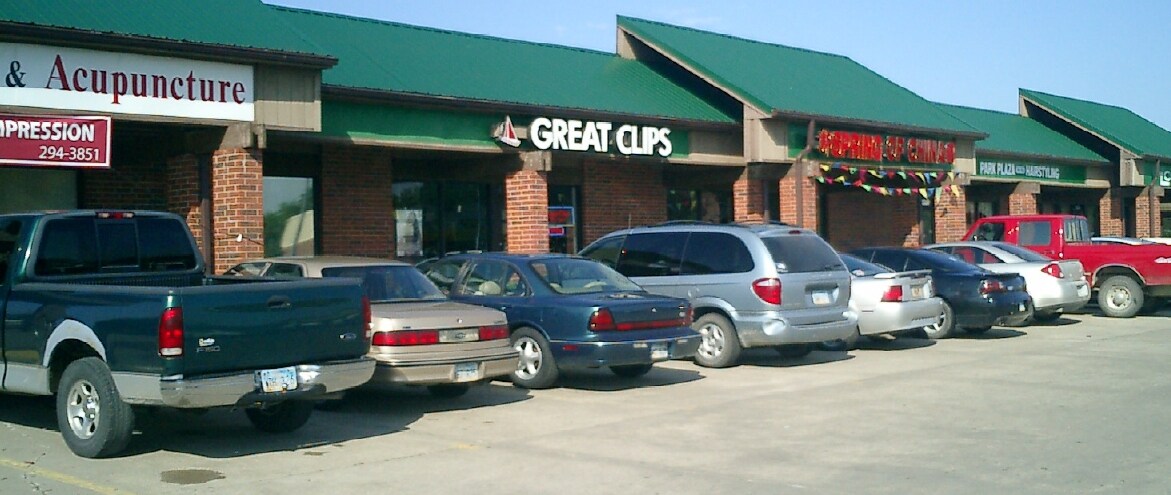 1305-1313 Baptiste Dr, Paola, KS for sale Primary Photo- Image 1 of 1