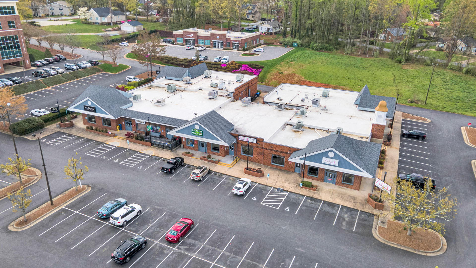 435 Dolley Madison Rd, Greensboro, NC for lease Building Photo- Image 1 of 9