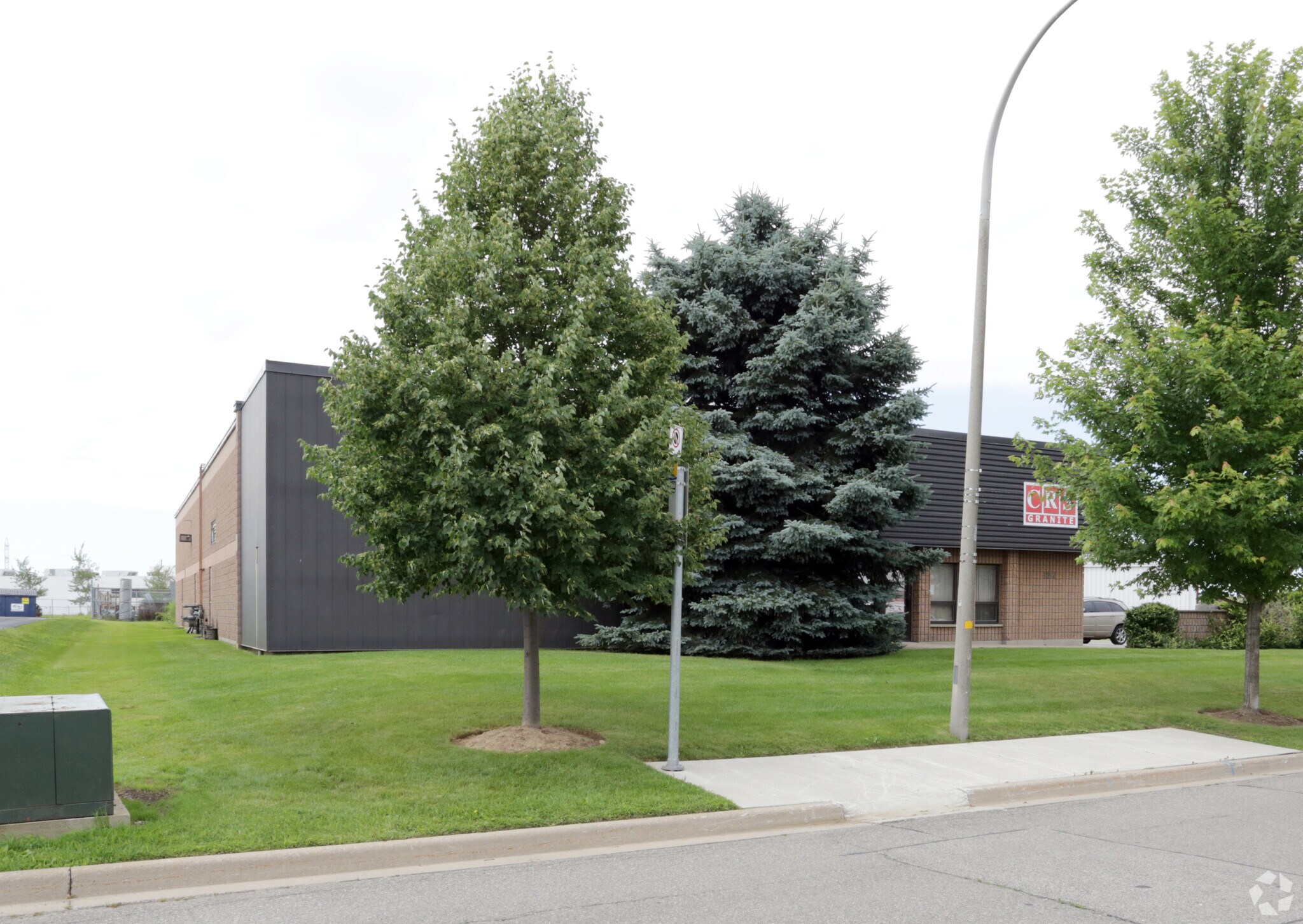 1296 Osprey Dr, Hamilton, ON for sale Primary Photo- Image 1 of 1