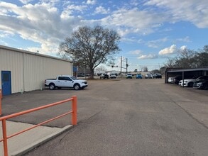 2700 Flowood Dr, Flowood, MS for lease Building Photo- Image 2 of 10