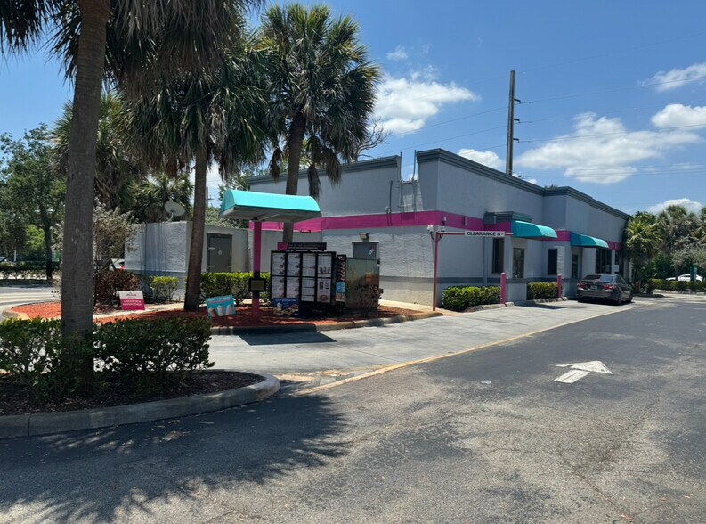 4650 Jog Rd, Lake Worth, FL 33467 Retail for Sale