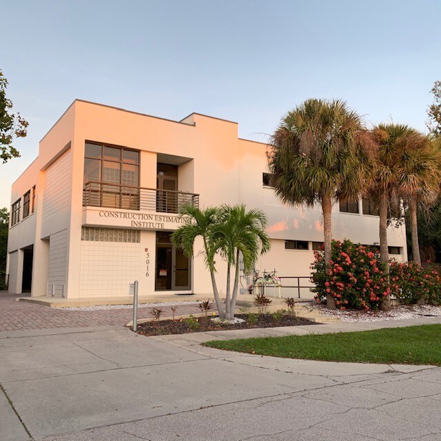 5016 Calle Minorga, Sarasota, FL for sale Building Photo- Image 1 of 1