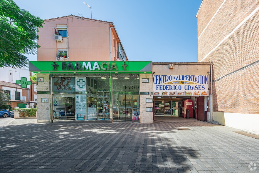 Calle de Federico Grases, 20, Madrid, Madrid for sale - Primary Photo - Image 1 of 2