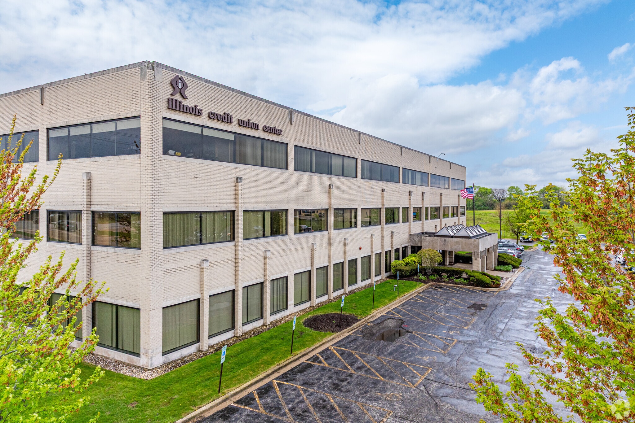 1807 W Diehl Rd, Naperville, IL for lease Primary Photo- Image 1 of 6