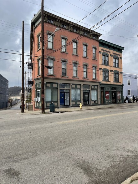 3103-3107 Colerain Ave, Cincinnati, OH for lease - Building Photo - Image 2 of 15