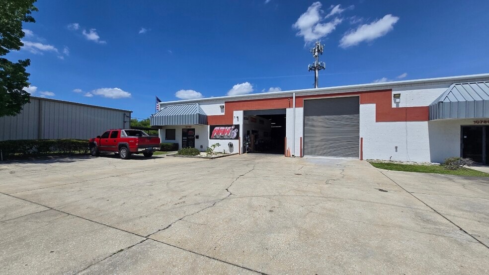 10780 47th St N, Clearwater, FL for lease - Building Photo - Image 1 of 10