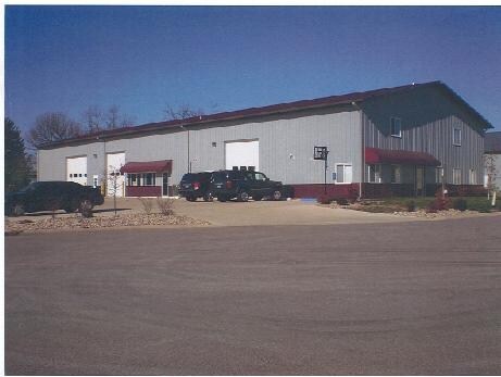 1582 Southpark Ct, Columbus, IN for sale - Primary Photo - Image 1 of 1