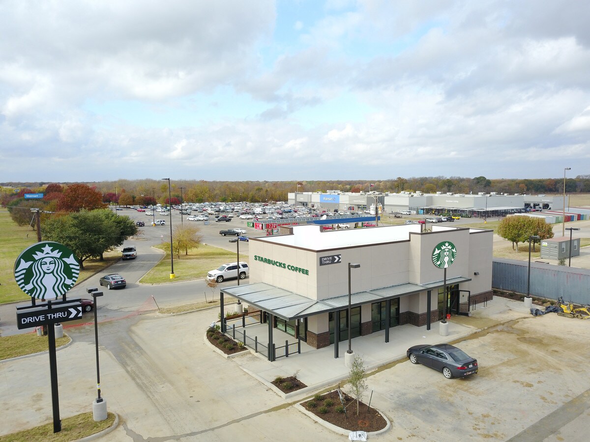 1118 W Main St, Gun Barrel City, TX 75156