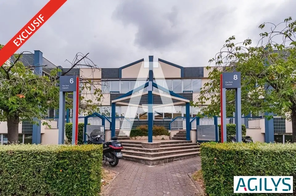 Flex in Massy for sale Building Photo- Image 1 of 8