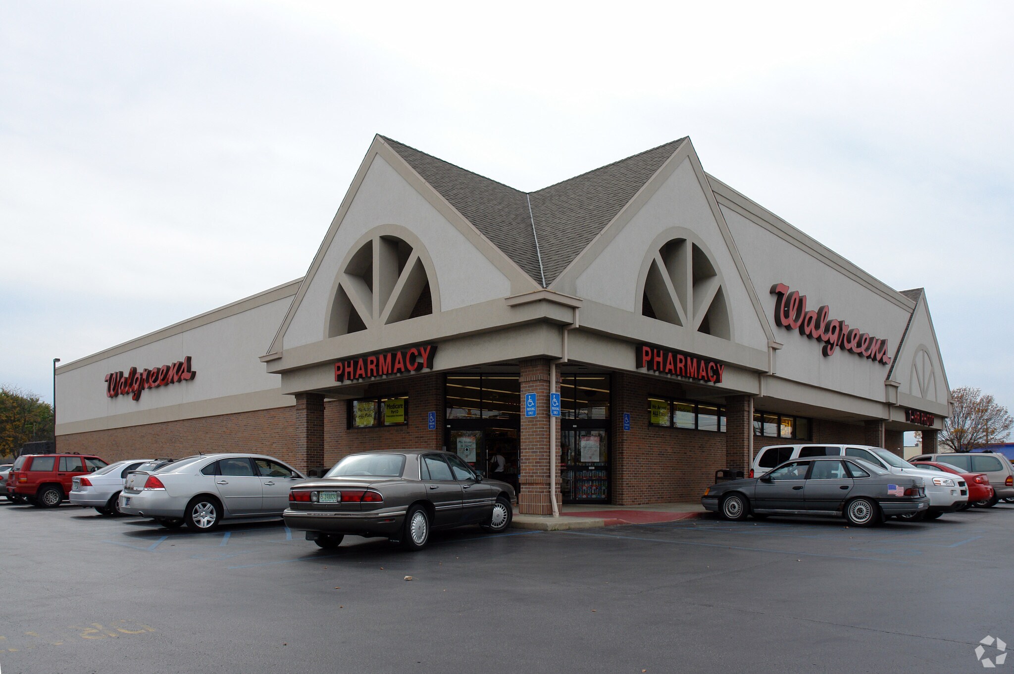 907 Lincoln Hwy, New Haven, IN for sale Primary Photo- Image 1 of 1