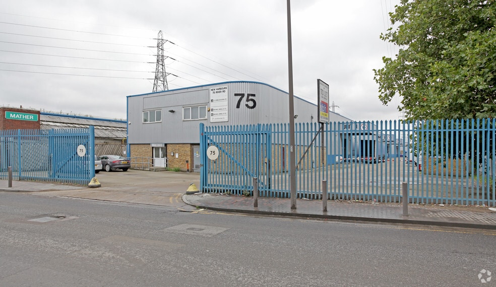 75 River Rd, Barking for sale - Primary Photo - Image 1 of 1