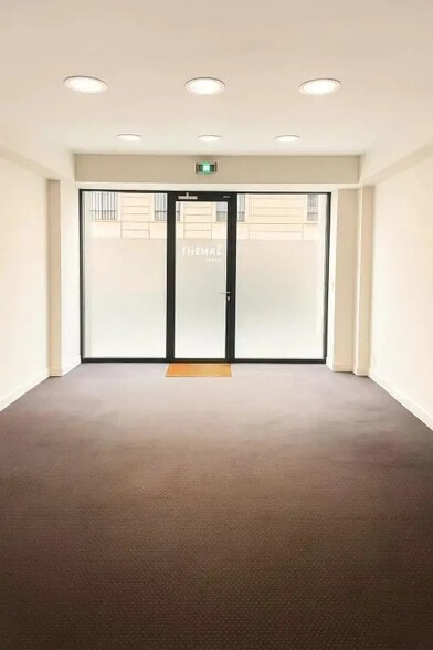 22 Rue Croix Des Petits Champs, Paris for lease - Interior Photo - Image 2 of 6