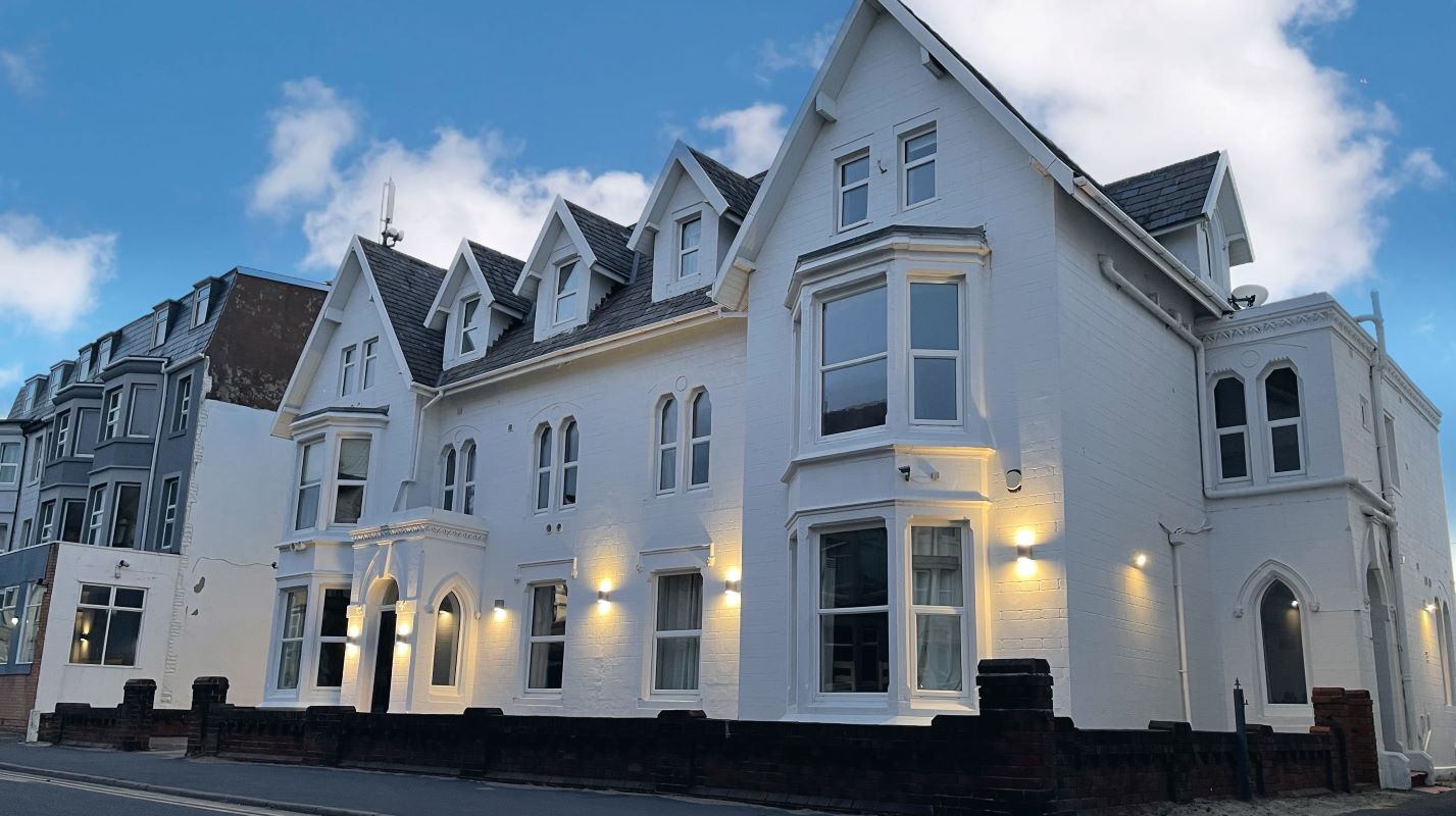 18-20 Alexandra Rd, Blackpool for sale Primary Photo- Image 1 of 1