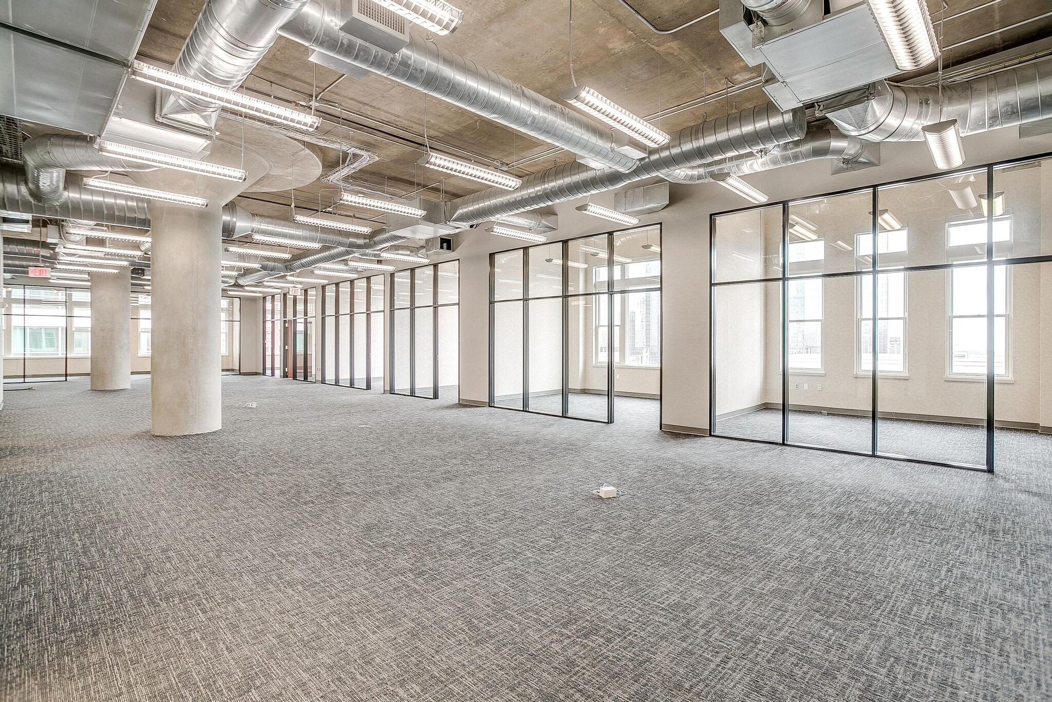 420 Throckmorton St, Fort Worth, TX for lease Interior Photo- Image 1 of 23