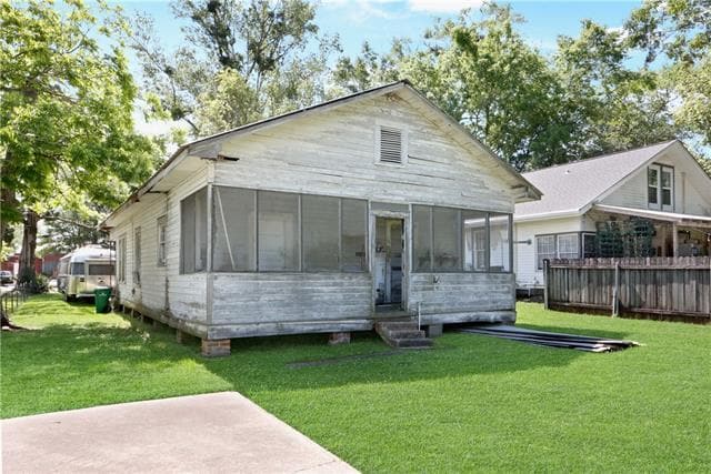 540 Lafitte St, Mandeville, LA for sale - Building Photo - Image 2 of 2