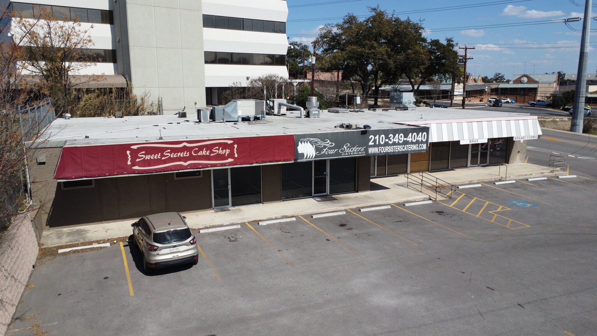7419-7423 Callaghan Rd, San Antonio, TX for sale Building Photo- Image 1 of 1