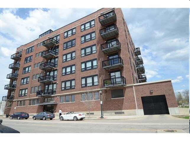 900 2nd St SE, Cedar Rapids, IA for lease - Building Photo - Image 2 of 5