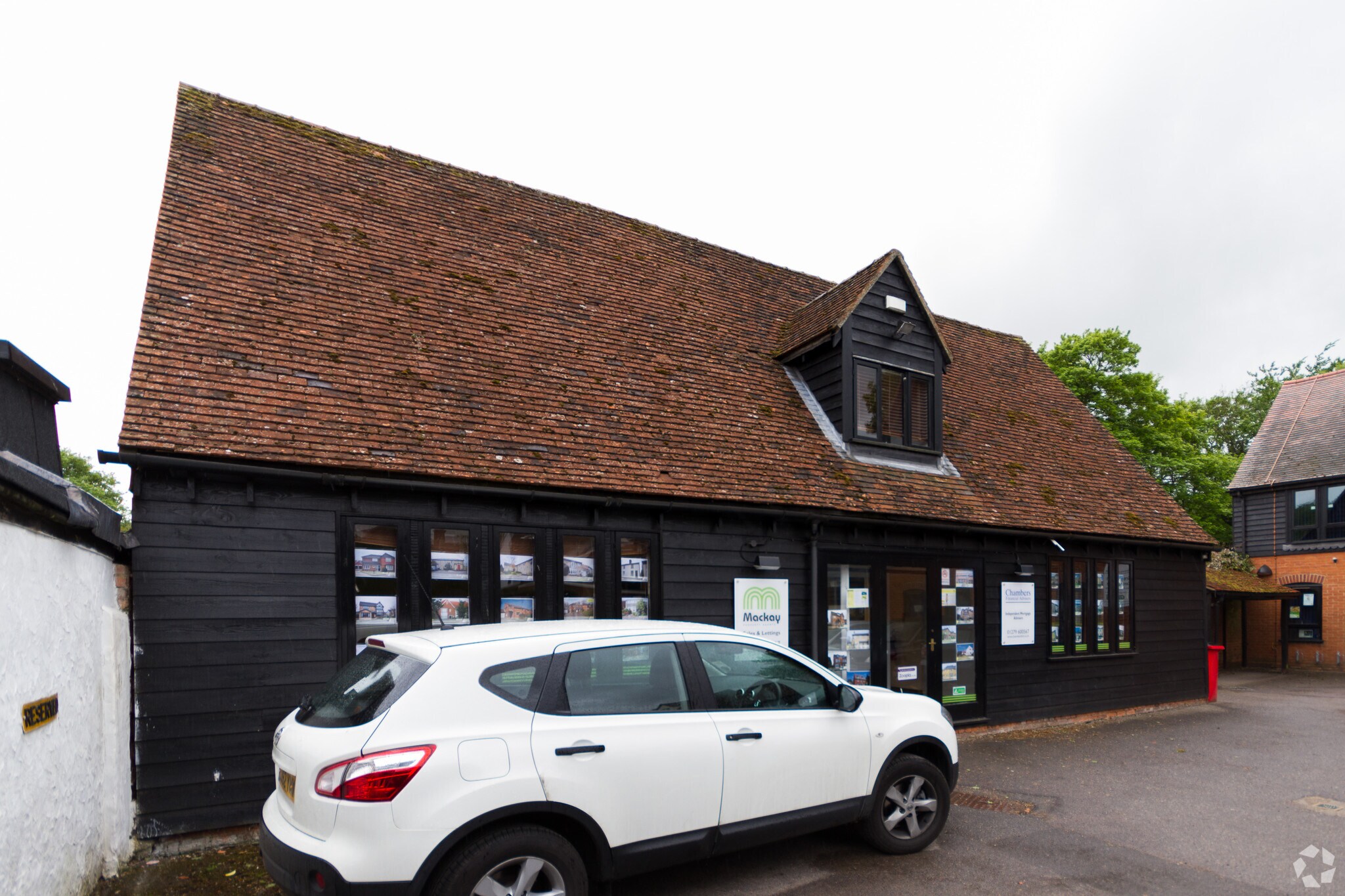 2A The Square, Sawbridgeworth, CM21 9AE