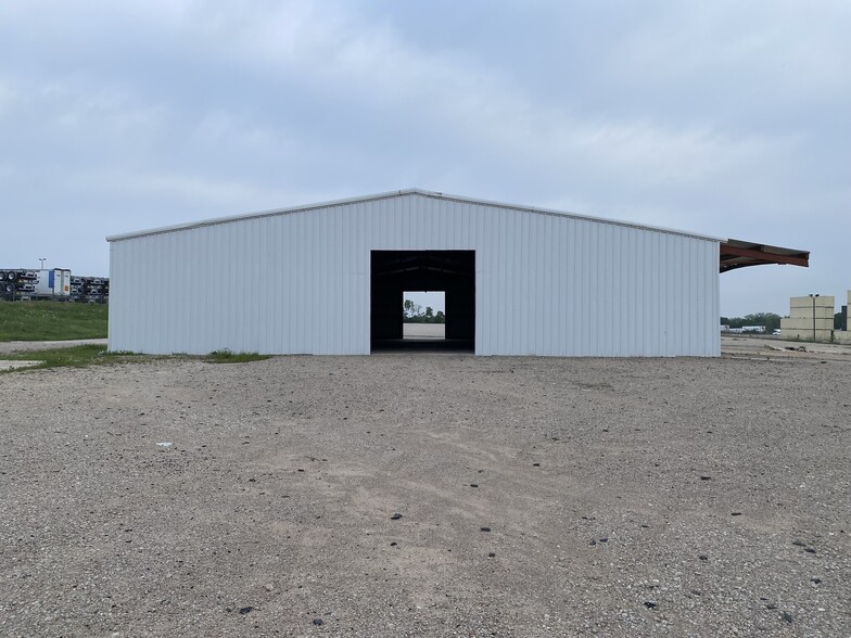 1301 E Fulghum Rd, Hutchins, TX for lease - Building Photo - Image 3 of 6