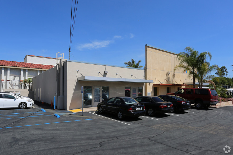 6942 University Ave, La Mesa, CA for lease - Building Photo - Image 2 of 3