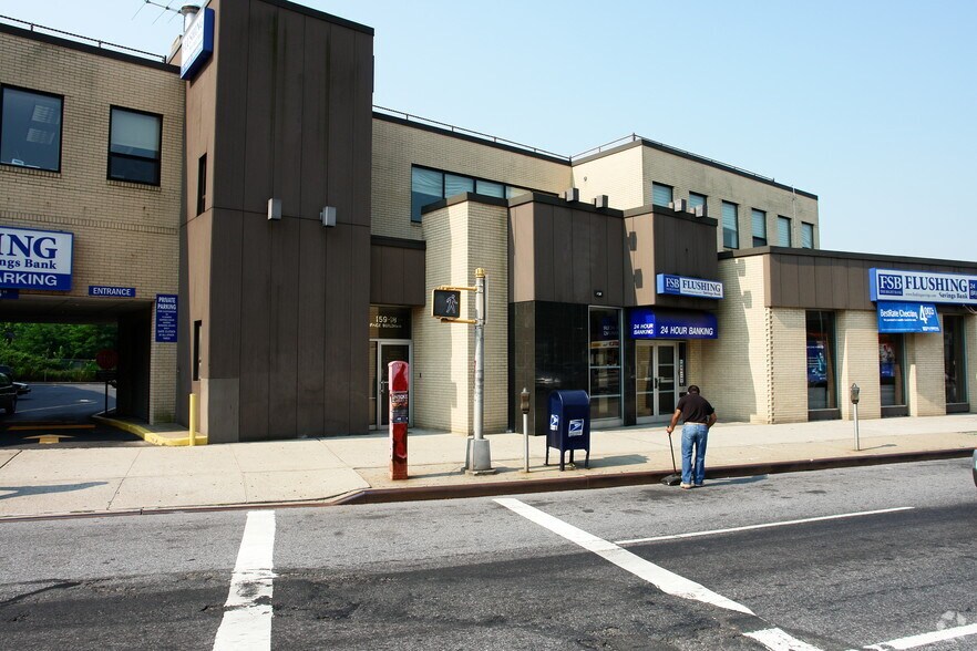 159-18 Northern Blvd, Flushing, NY for sale - Primary Photo - Image 1 of 1
