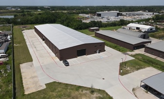 5711 Schurmier Rd, Houston TX - Warehouse