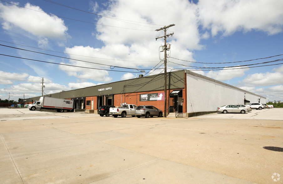 26201 Richmond Rd, Bedford Heights, OH for lease - Building Photo - Image 3 of 5