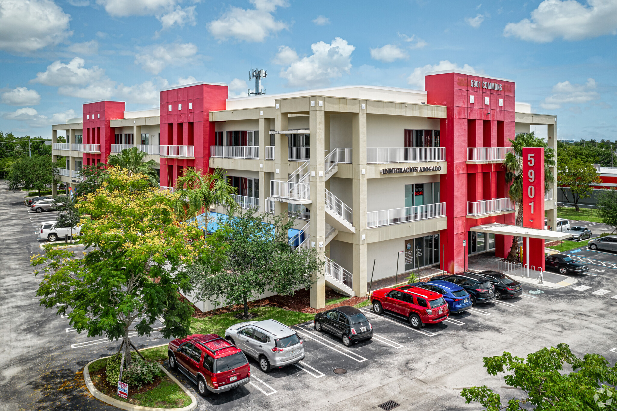 5901 Miami Gardens Dr, Miami Gardens, FL for sale Primary Photo- Image 1 of 1