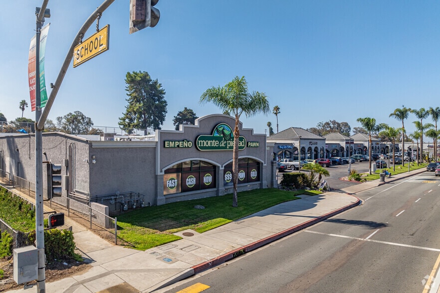 2720 E Plaza Blvd, National City, CA for lease - Primary Photo - Image 1 of 4