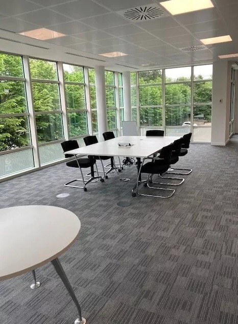 London Rd, Newbury for lease Interior Photo- Image 1 of 4