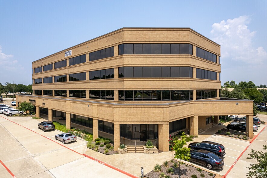 1760 S Stemmons Fwy, Lewisville, TX for lease - Primary Photo - Image 1 of 20