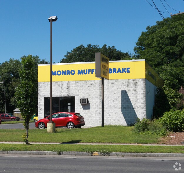 326 King St, Northampton, MA for lease - Building Photo - Image 2 of 2