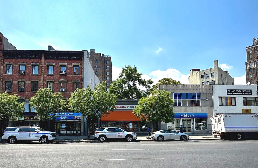 The Greenwich Village Assemblage portfolio of 5 properties for sale on LoopNet.com - Building Photo - Image 1 of 3