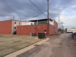 200 Commerce St, Altus, OK for lease Building Photo- Image 1 of 23